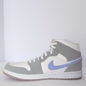 WMNS Air Jordan 1 Mid White Aluminum & Wolf-Grey